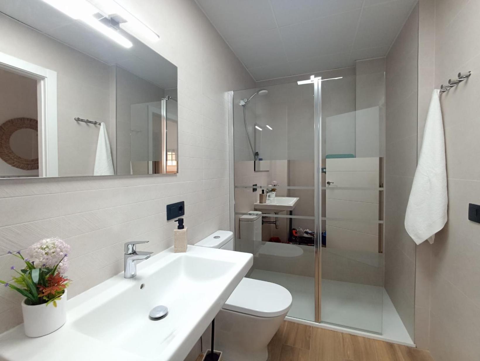Apartamento Nuevo Centrico Con Aparcamiento Privado Incluido Алькала-де-Гуадаїра Екстер'єр фото